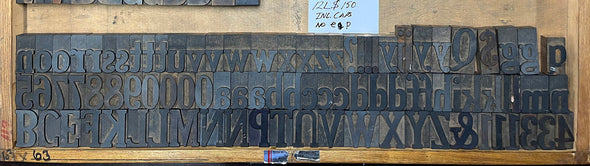 Lot 123 - 12 Pica Clarendon Slab Serif Wood Type