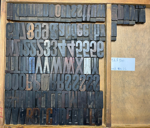 Lot 93 - 15 Line Gothic Condensed Wood Type